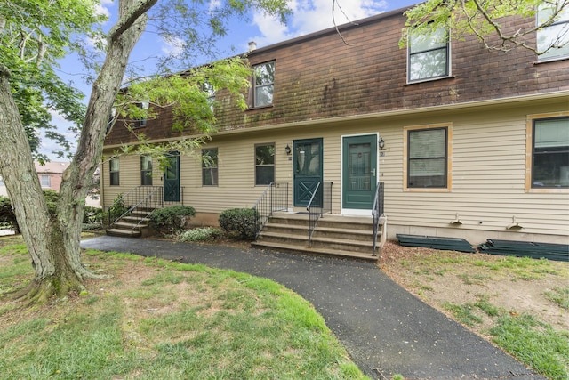 11 Bay Path Way Unit 11, Branford, CT 06405 - view of front of property with entry steps
