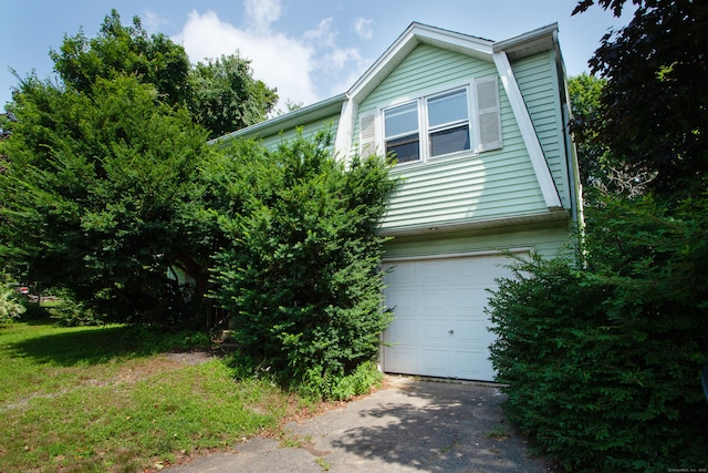 93 Cookes Rdg, Torrington, CT 06790 - photo 1