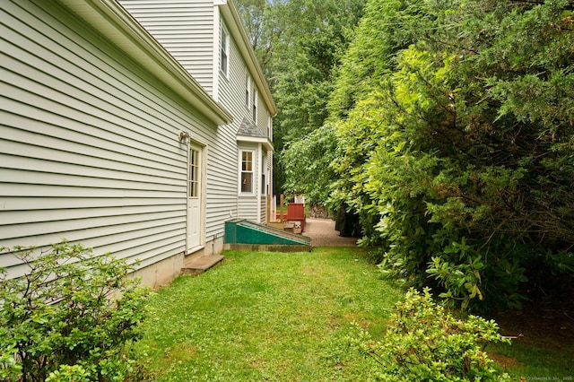 15 Tisbury Rd, Old Lyme, CT 06371 - view of green lawn
