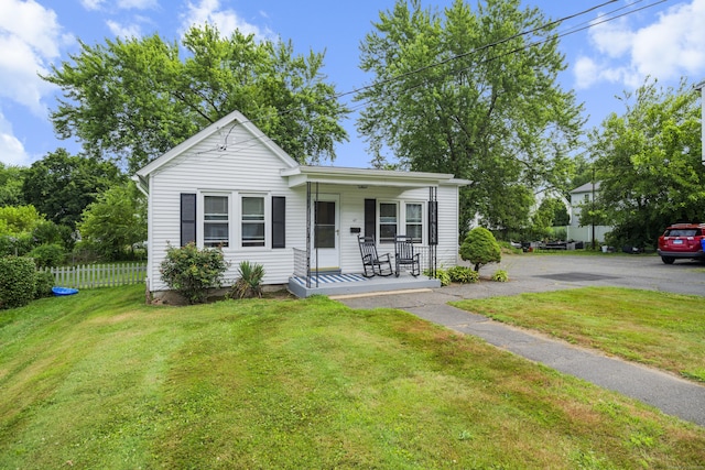 47 Park Ave, Enfield, CT 06002 - view of front of home featuring a porch and driveway