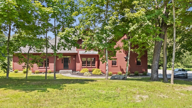 168 Sunset Hill Rd, Redding, CT 06896 - view of front of home with a front lawn