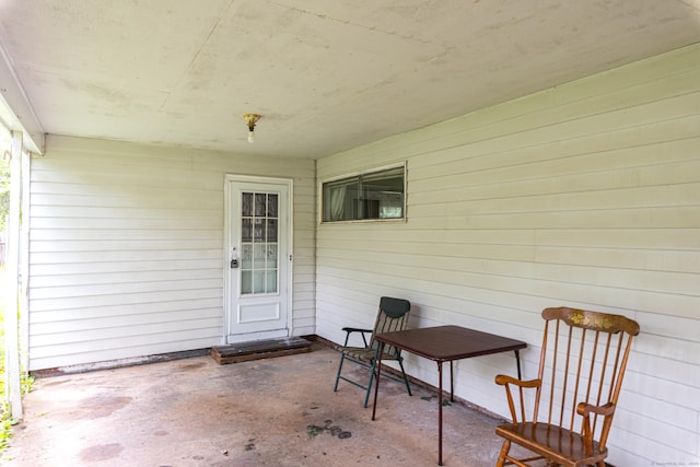 7 Weymouth Dr, Enfield, CT 06082 - view of patio