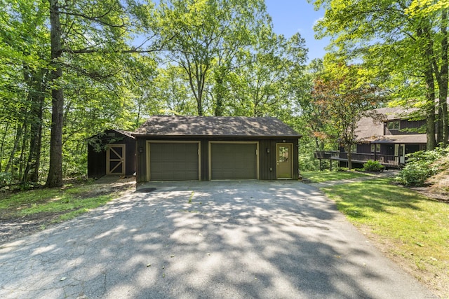 30 W Woods Rd, Burlington, CT 06013 - garage with driveway