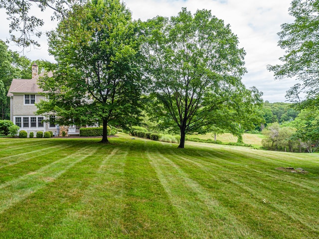 125 Nod Hill Rd, Wilton, CT 06897 - view of grassy yard
