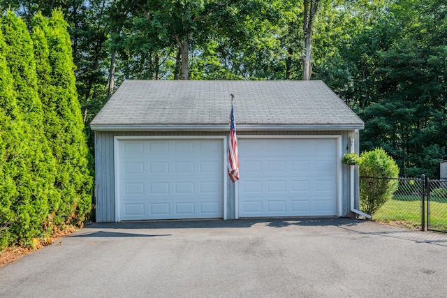 44 Durwin St, Middletown, CT 06457 - view of detached garage