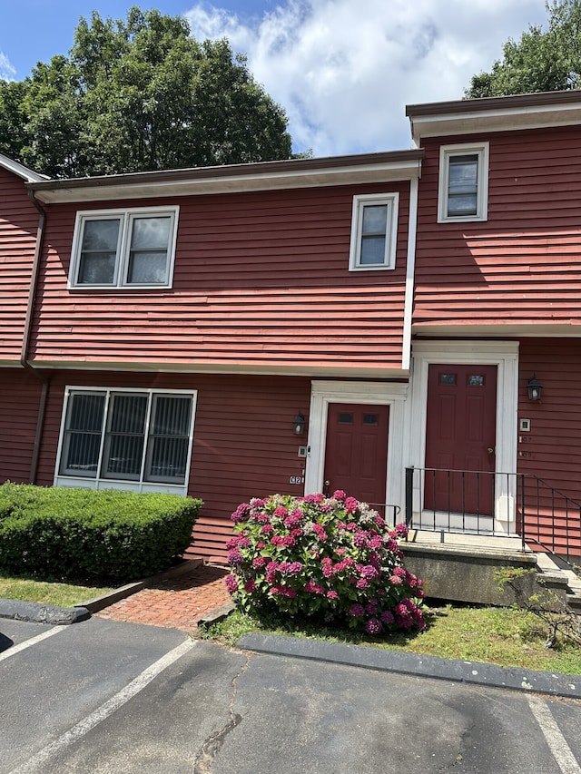 409 Glendale Ave Unit C2, Bridgeport, CT 06606 - view of townhome / multi-family property