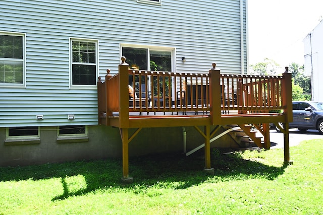 84 Parade Hill Rd Unit 84, New Canaan, CT 06840 - wooden terrace with a yard