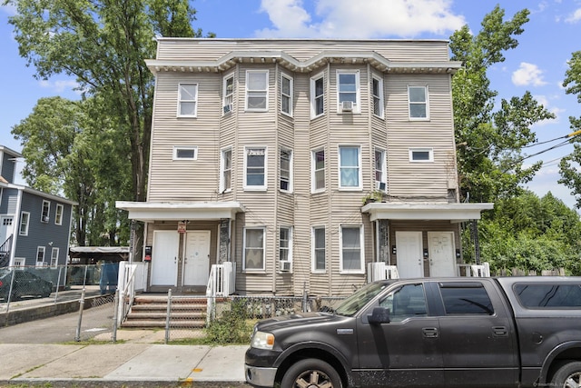 215 Rosette St, New Haven, CT 06519 - view of multi unit property