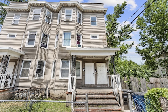 215 Rosette St, New Haven, CT 06519 - view of property