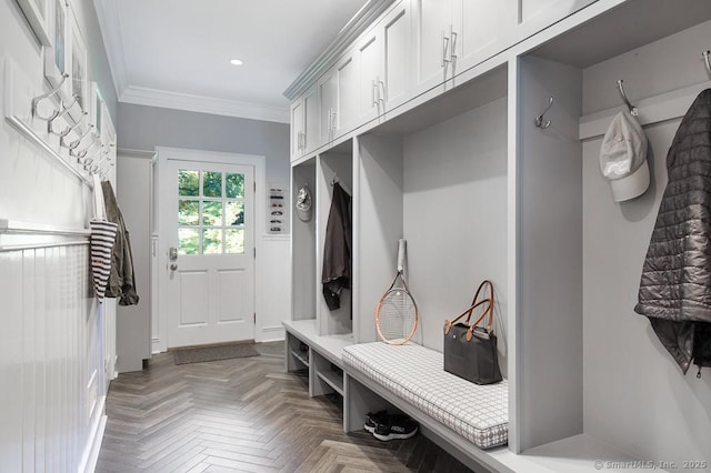 9 Tallwood Rd, Woodbridge, CT 06525 - mudroom with crown molding and recessed lighting