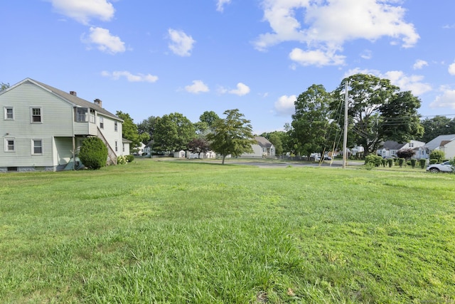 460 Stonybrook Rd, Stratford, CT 06614 - view of green lawn