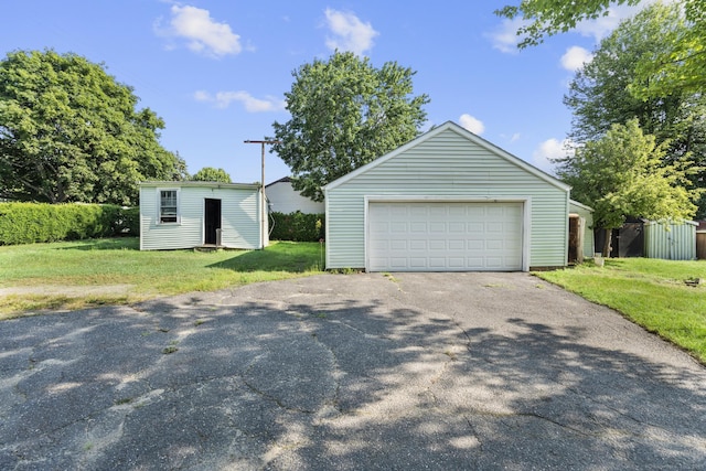 460 Stonybrook Rd, Stratford, CT 06614 - view of detached garage