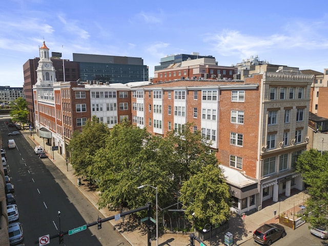 196 Crown St Unit 3J, New Haven, CT 06510 - view of apartment building / complex featuring a view of city