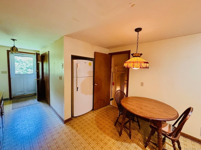 84 Blamey Cir, Stratford, CT 06614 - dining space featuring light flooring and baseboards