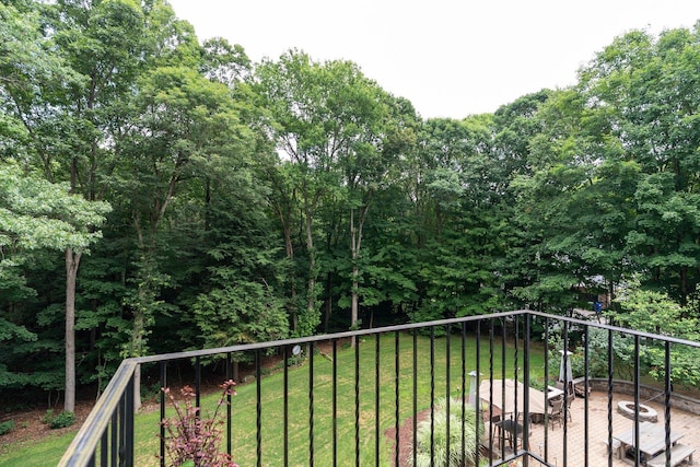 80 Jeremiahs Way, Glastonbury, CT 06073 - view of balcony