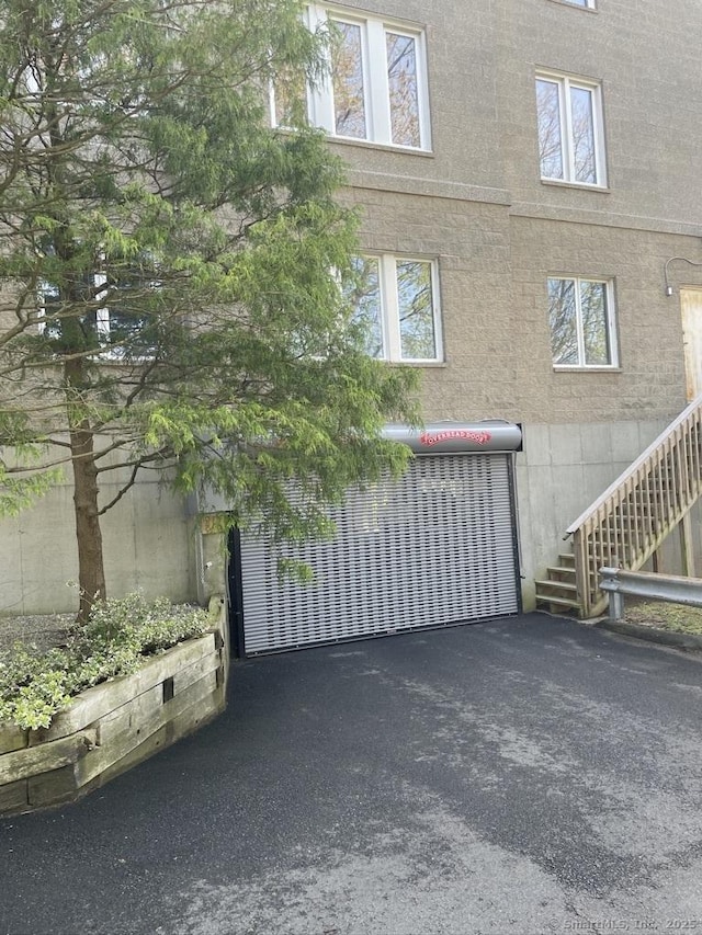 500 Prospect St Apt 4A, New Haven, CT 06511 - view of side of property with stairs