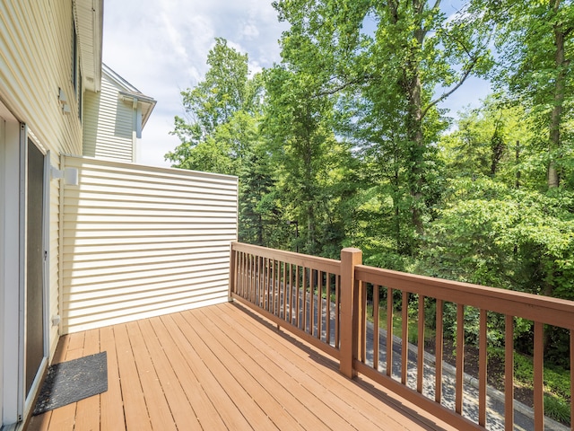 570 Danbury Rd Unit 14, Ridgefield, CT 06877 - view of wooden deck