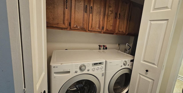 187 Two Rod Hwy, Wethersfield, CT 06109 - laundry room featuring cabinet space and independent washer and dryer