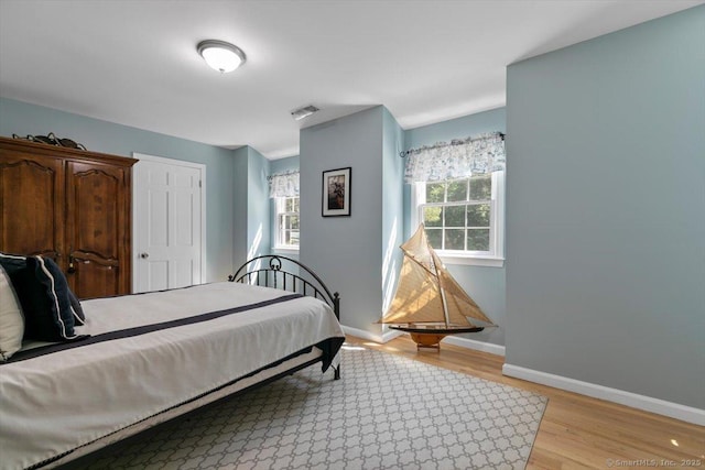 330 Foxwood Rd, Guilford, CT 06437 - bedroom featuring light wood finished floors and baseboards