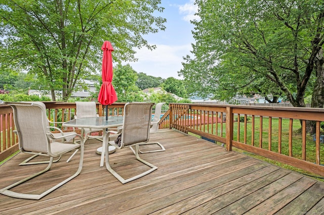 66 Claire St, Bristol, CT 06010 - deck with outdoor dining area