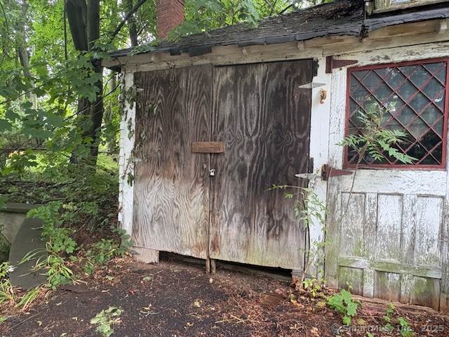 607 Broadview Ter, Hartford, CT 06106 - view of shed