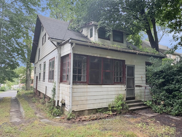 607 Broadview Ter, Hartford, CT 06106 - photo 3