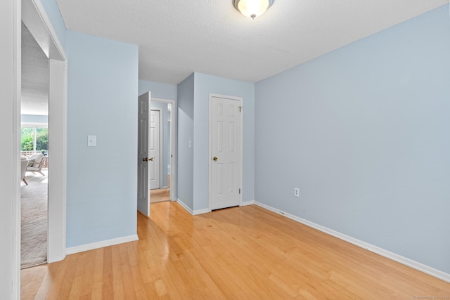 11 Branford Ct, Avon, CT 06001 - photo 12