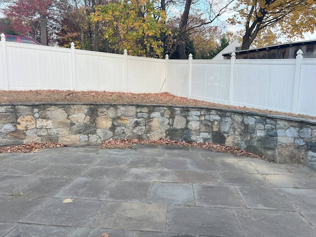 37 Old Barn Rd S, Stamford, CT 06905 - photo 25