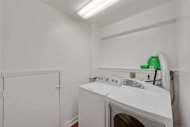 18 Arbor Rd, Monroe, CT 06468 - laundry area with washer and dryer