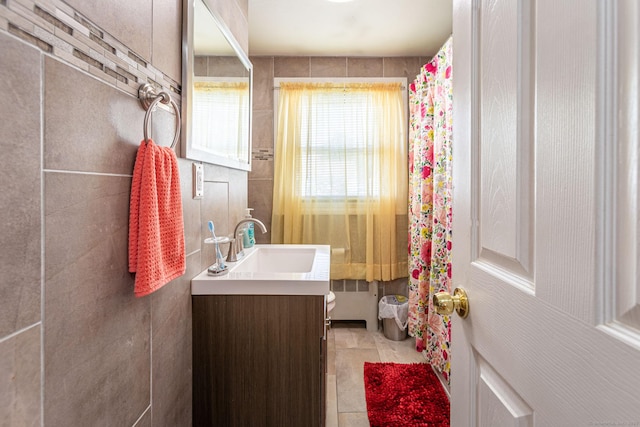19 Marion St, Hartford, CT 06106 - bathroom with vanity and radiator