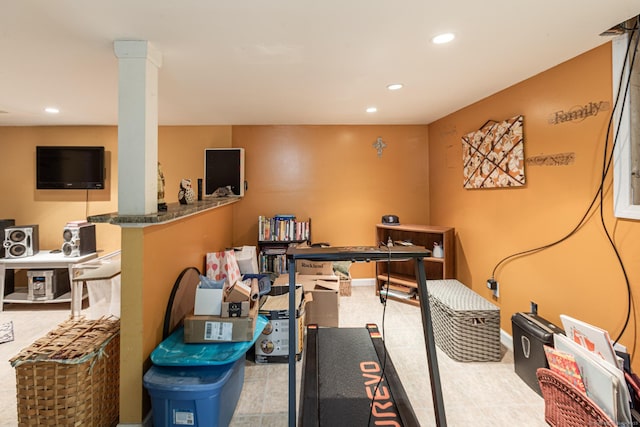 19 Marion St, Hartford, CT 06106 - game room with recessed lighting