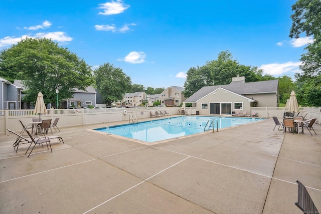 182 Shagbark Dr Unit 182, Derby, CT 06418 - community pool featuring a patio area, outdoor dining area, and a residential view