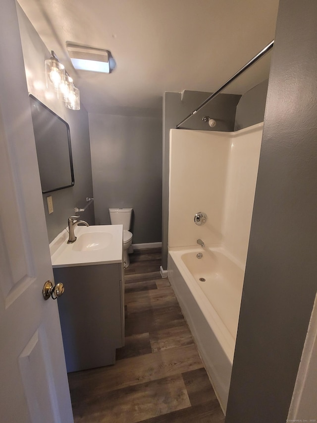 45 Mahl Ave, Hartford, CT 06154 - bathroom with wood finished floors, vanity, and washtub / shower combination