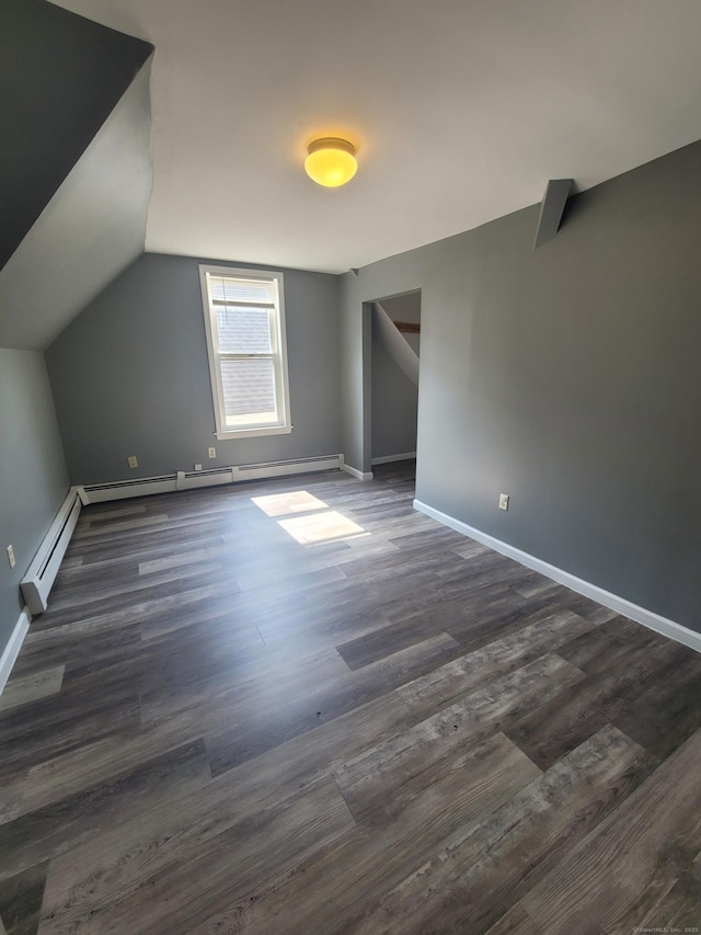 45 Mahl Ave, Hartford, CT 06154 - bonus room with dark wood finished floors and lofted ceiling