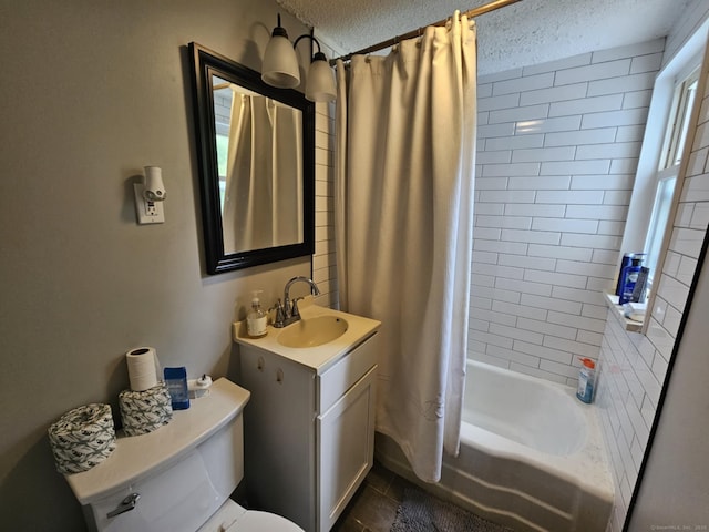 209 Maple St, East Hartford, CT 06118 - full bath with vanity, shower / bath combo with shower curtain, and a textured ceiling