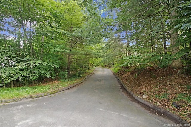 9A Oak Ridge Dr, Newtown, CT 06470