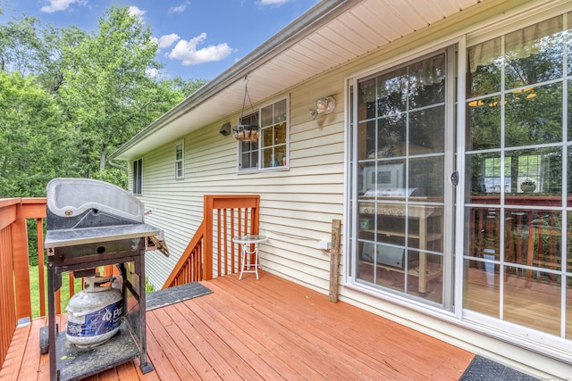 10 Leo Ln, Naugatuck, CT 06770 - deck featuring area for grilling
