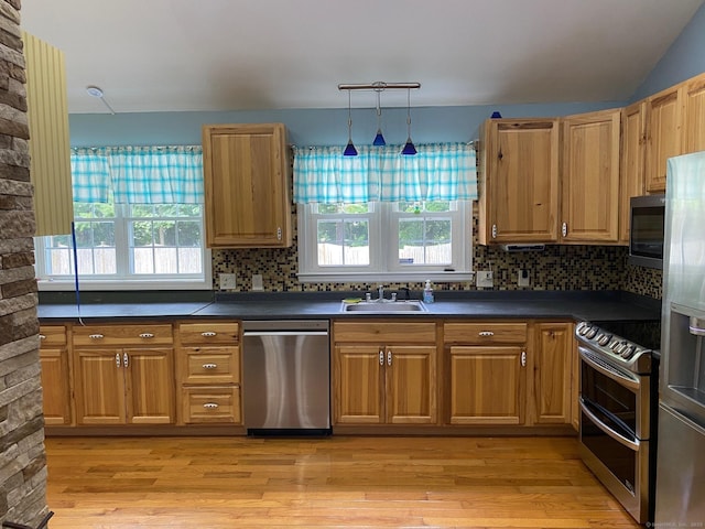 18 Bch Park Rd, Clinton, CT 06413 - kitchen with stainless steel appliances, dark countertops, and light wood-type flooring