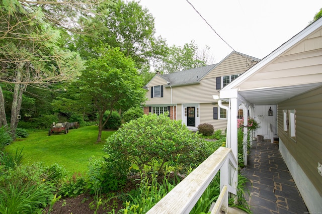 593 Northfield Rd, Watertown, CT 06795 - view of green lawn