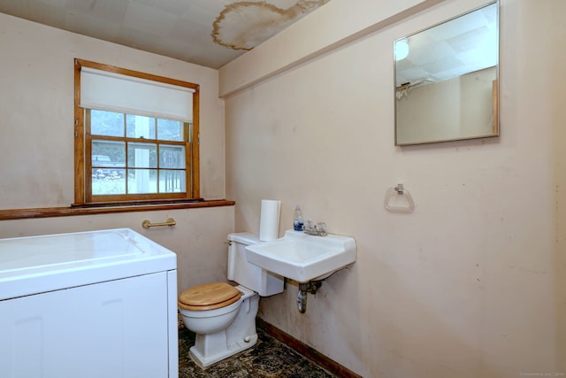 68 Highland Ave, East Haven, CT 06513 - half bath with washer / clothes dryer and toilet