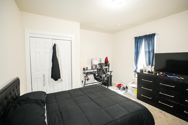 107 Dwight St, New Britain, CT 06051 - carpeted bedroom featuring a closet and baseboards