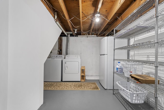477 Skyline Dr, Orange, CT 06477 - laundry room featuring washing machine and dryer