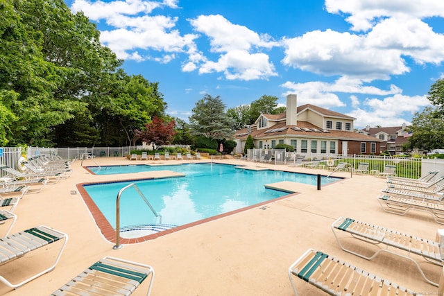 278 Carriage Crossing Ln Unit 278, Middletown, CT 06457 - community pool featuring a patio