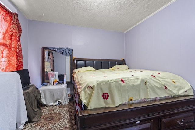1492 Dixwell Ave, Hamden, CT 06514 - bedroom featuring a textured ceiling