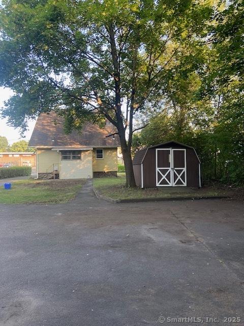 524 Broad St, Bristol, CT 06010 - view of shed