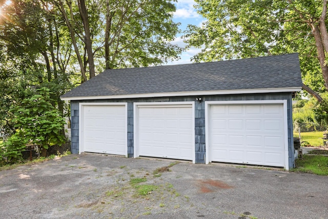 122 Oak St, Naugatuck, CT 06770 - view of detached garage