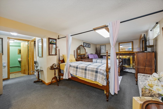 87 Kaynor Dr, Waterbury, CT 06708 - carpeted bedroom with baseboards