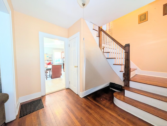 55 Ridgefield Ave, Bridgeport, CT 06610 - photo 9