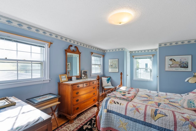 35 Grandview Ter, Wethersfield, CT 06109 - bedroom featuring a textured ceiling