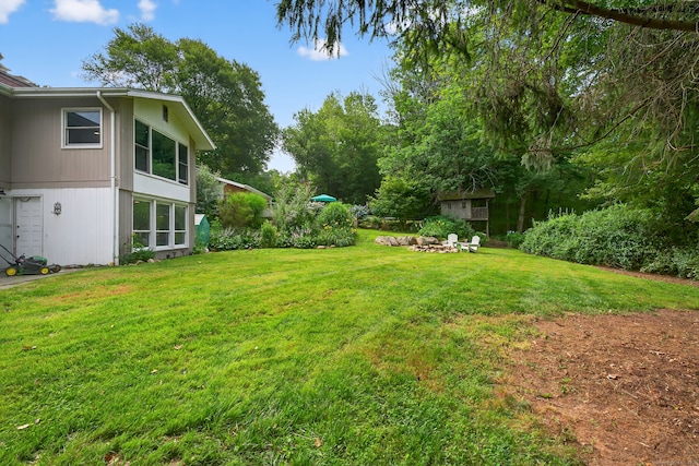3 Laurel Hill Dr S, East Lyme, CT 06357 - view of green lawn